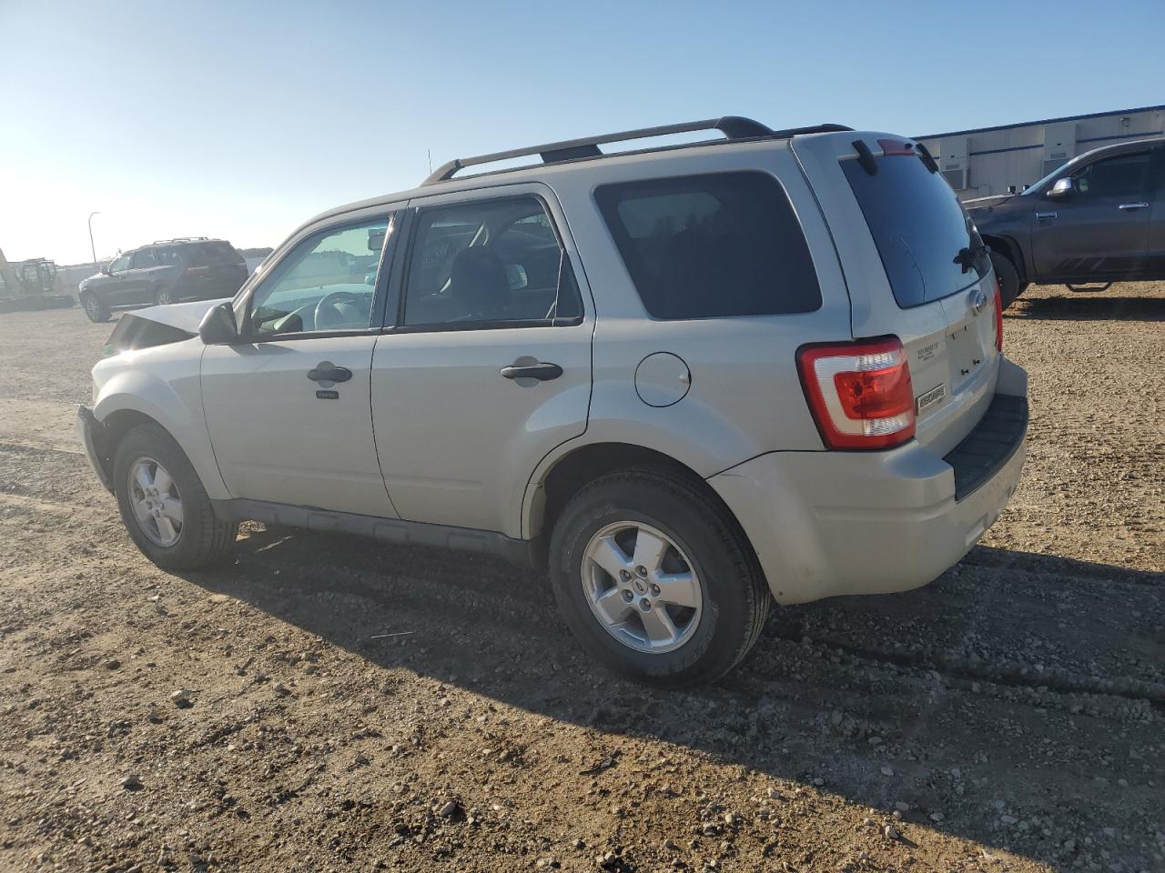 2009 Ford Escape - Image 2
