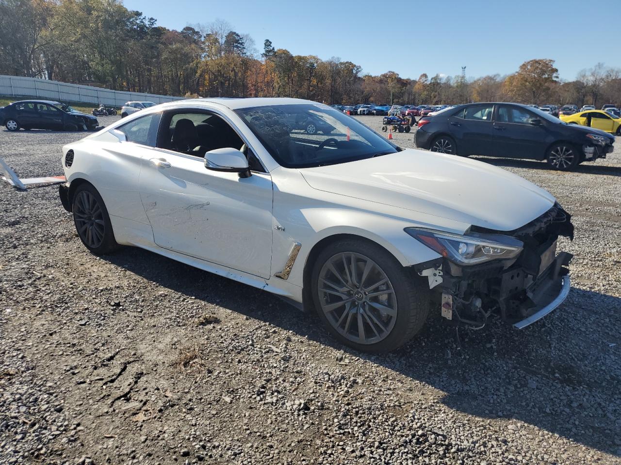 2017 Infiniti Q60 - Image 4