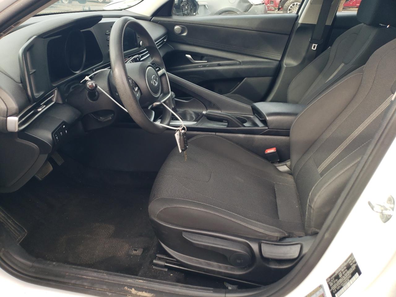 2021 Hyundai Elantra - Image 7