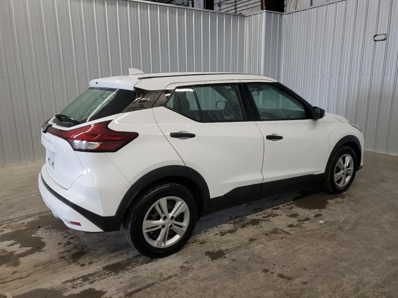 2022 Nissan Kicks - Image 3