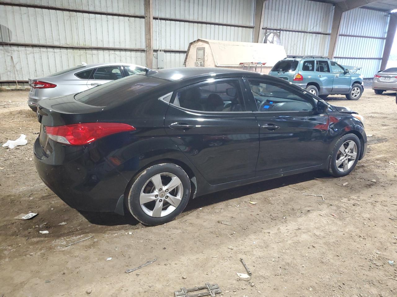 2013 Hyundai Elantra - Image 3