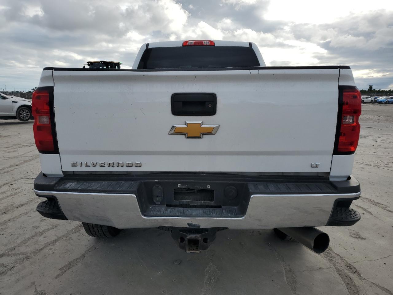 2017 Chevrolet Silverado - Image 6
