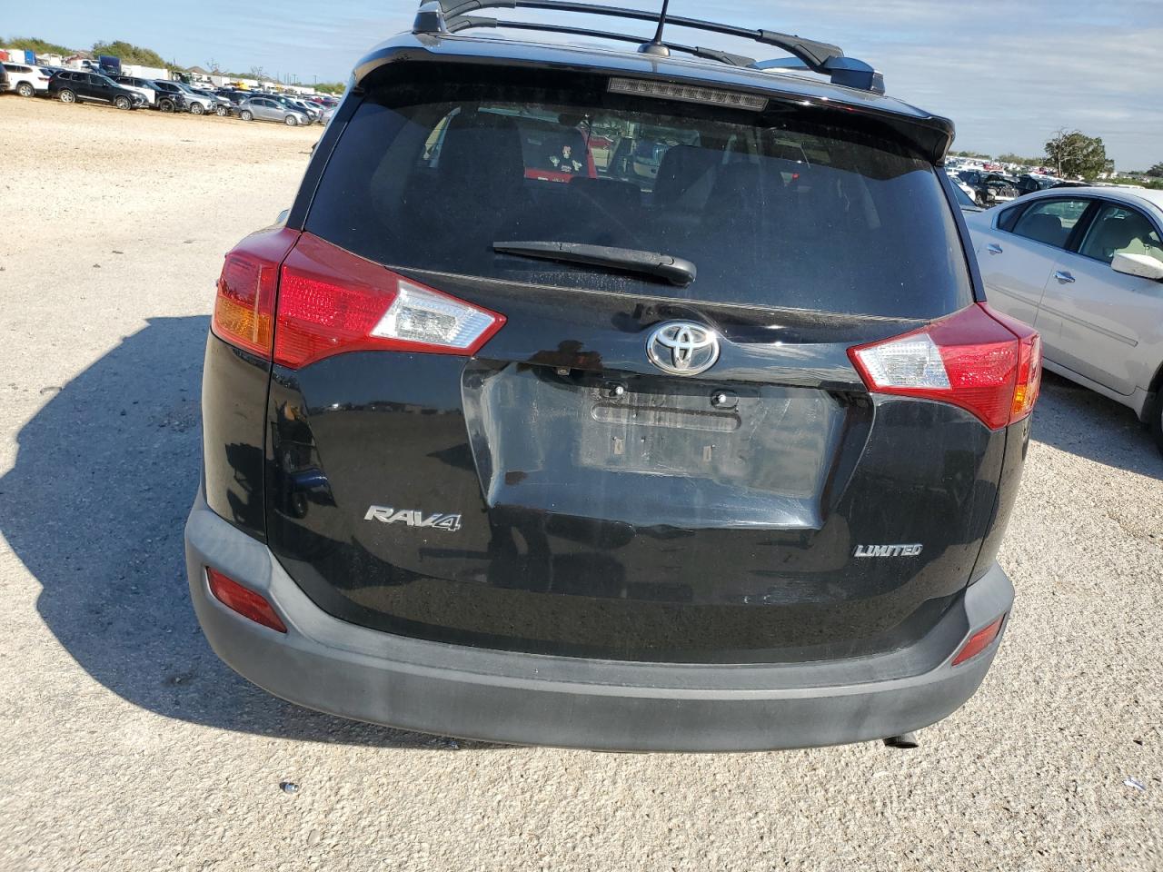 2015 Toyota RAV 4 - Image 6