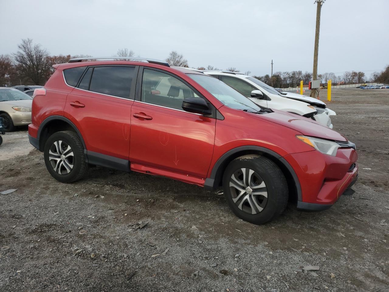 VIN JTMZFREV9GJ080630 2016 TOYOTA RAV4 no.4