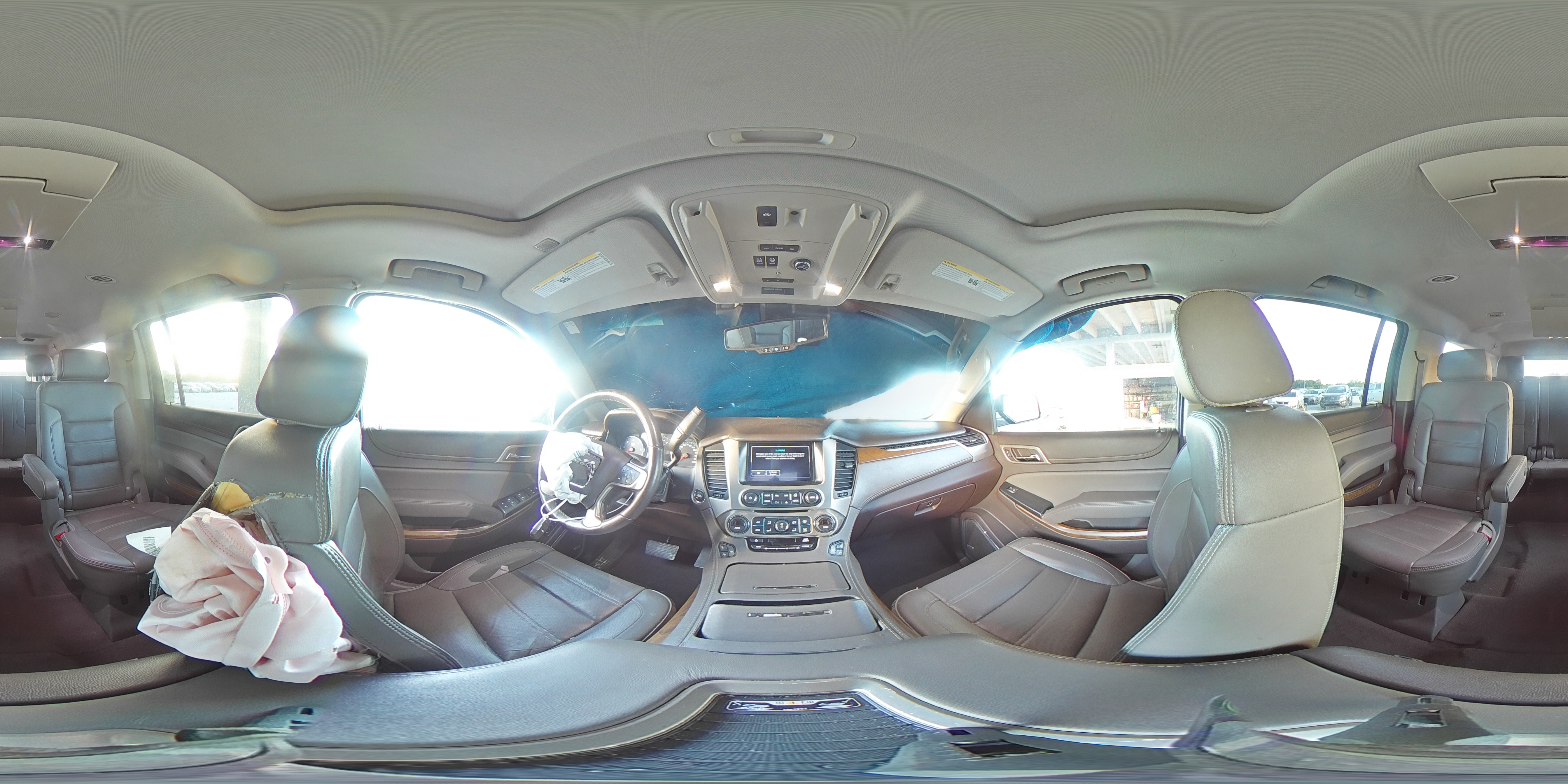 2019 GMC Yukon - Image 16