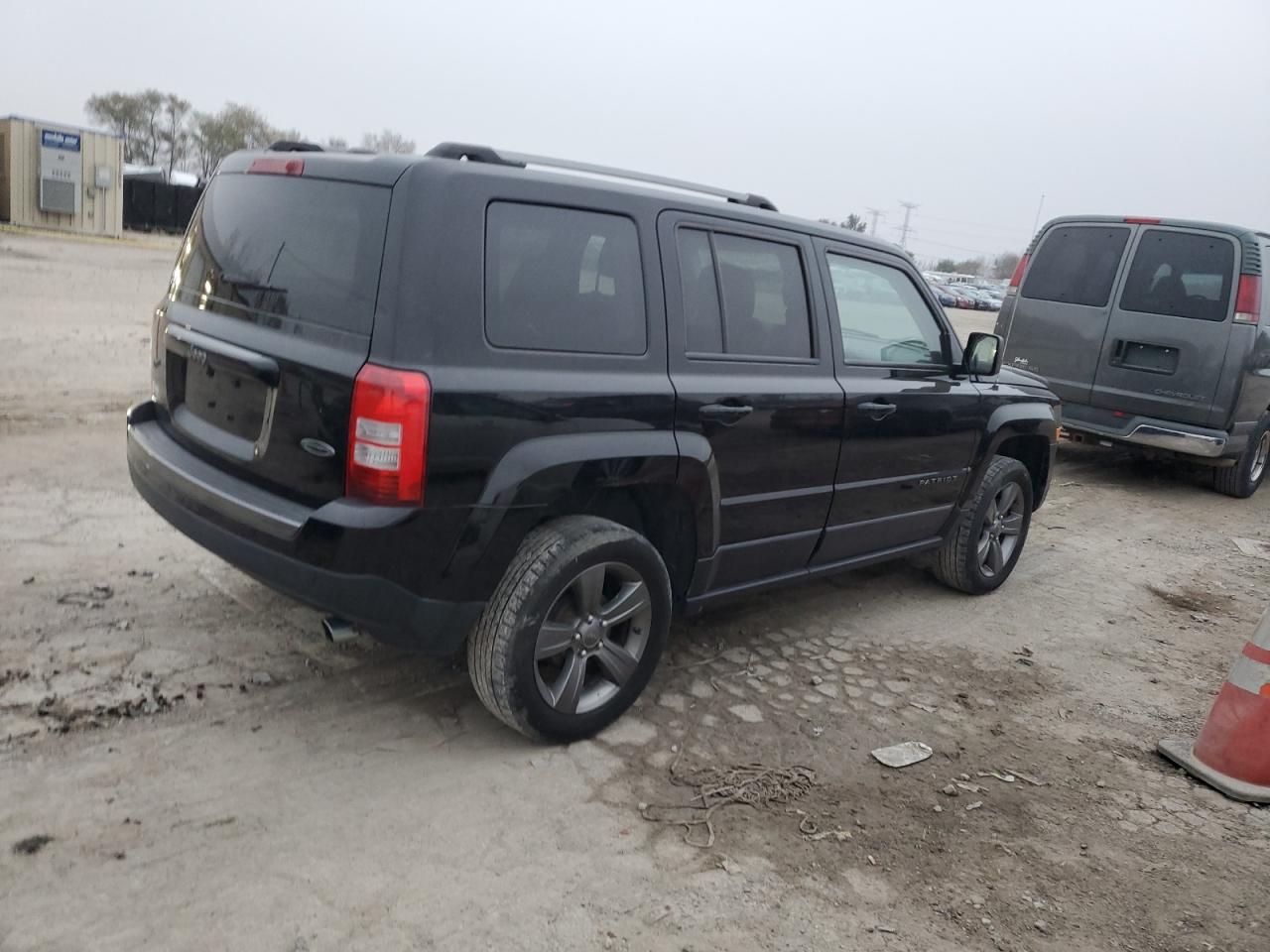 2016 Jeep Liberty (Patriot) - Image 4