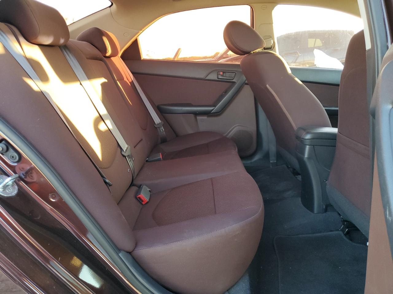 2010 Kia Forte - Image 10