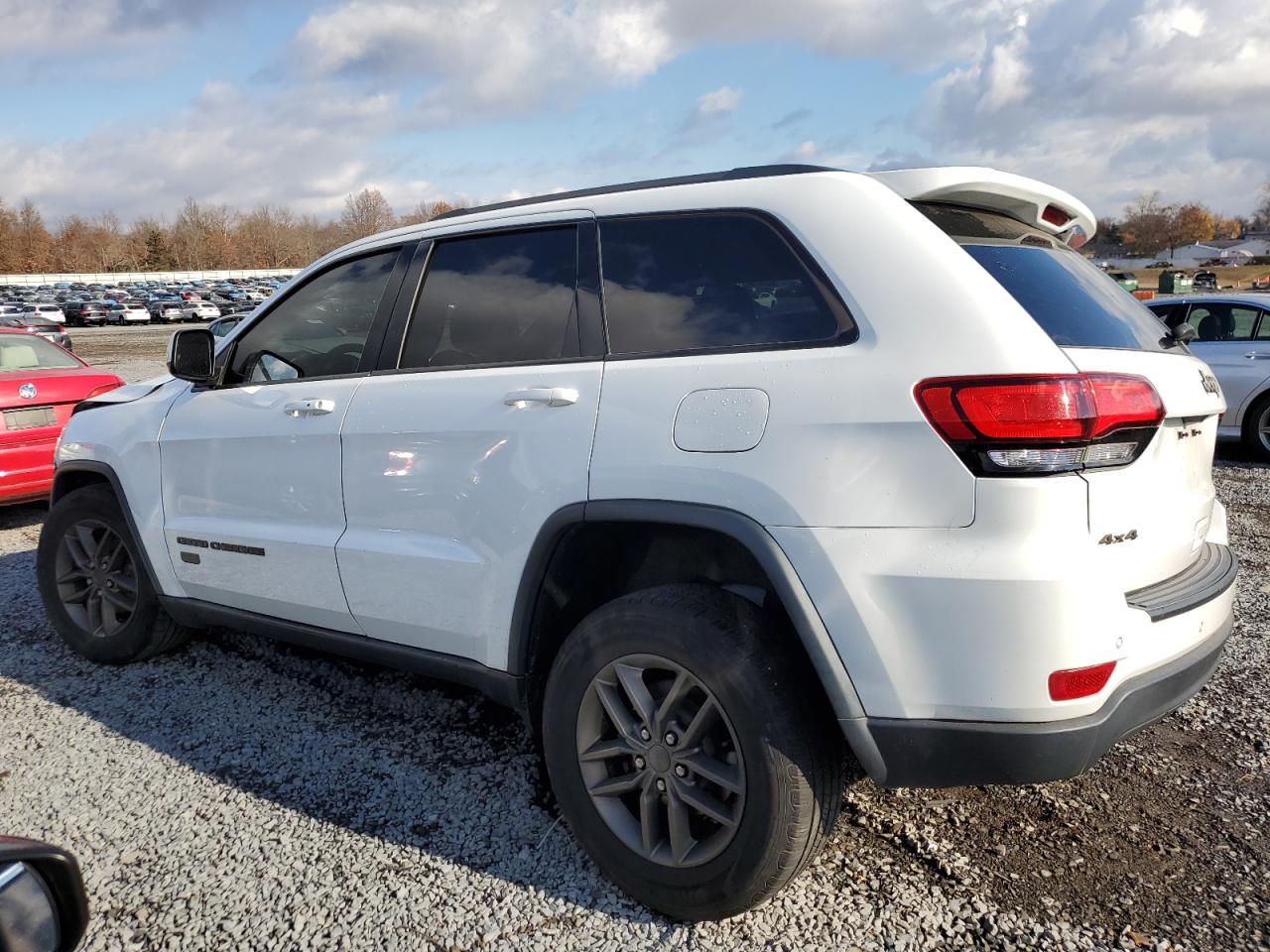 1C4RJFAG0GC366164 2016 JEEP GRAND CHEROKEE - Image 2