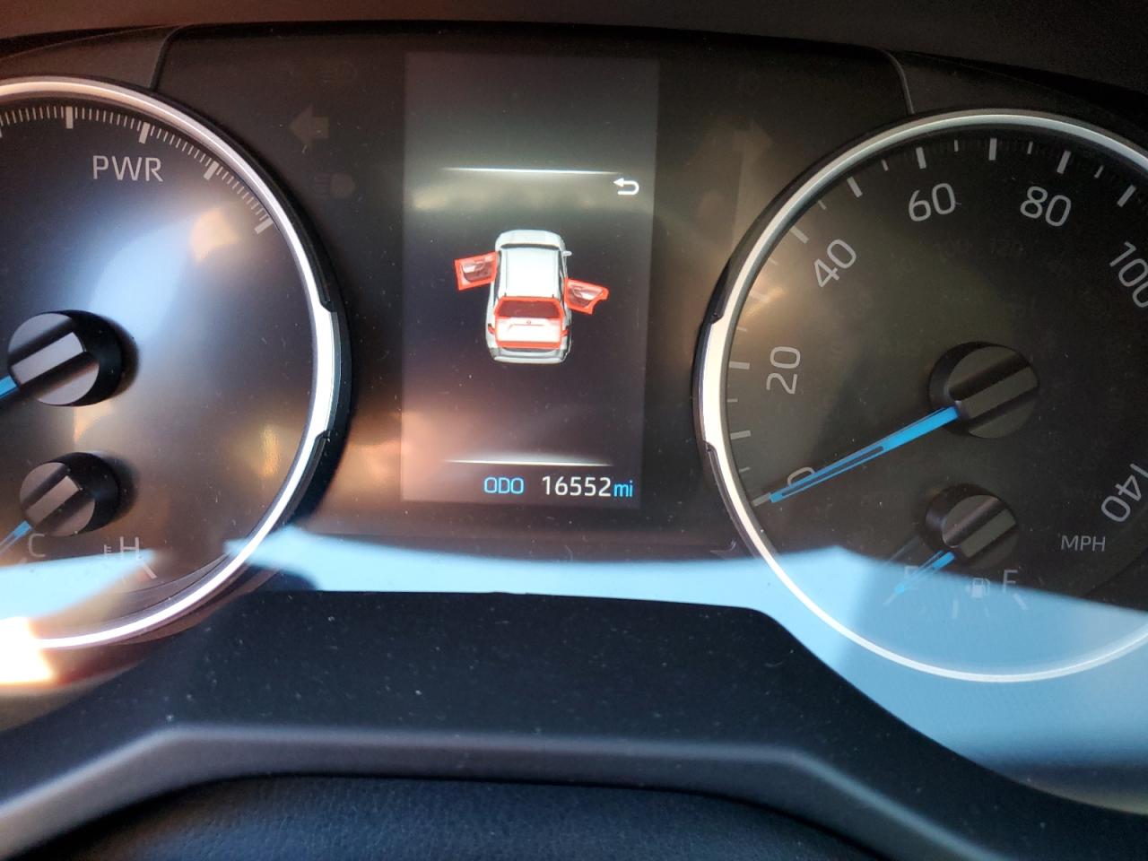 2022 Toyota RAV 4 - Image 9
