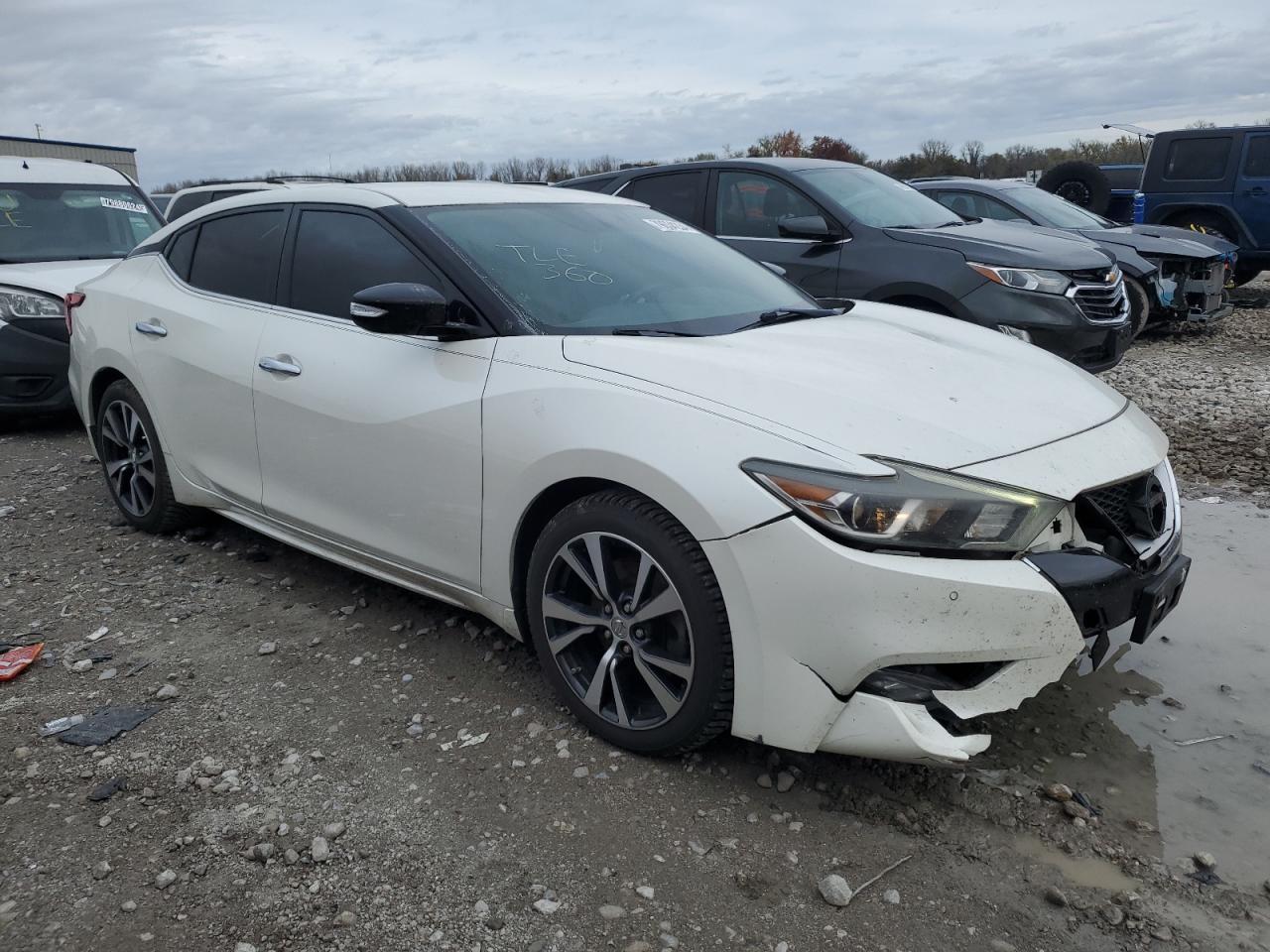 2016 Nissan Maxima - Image 4