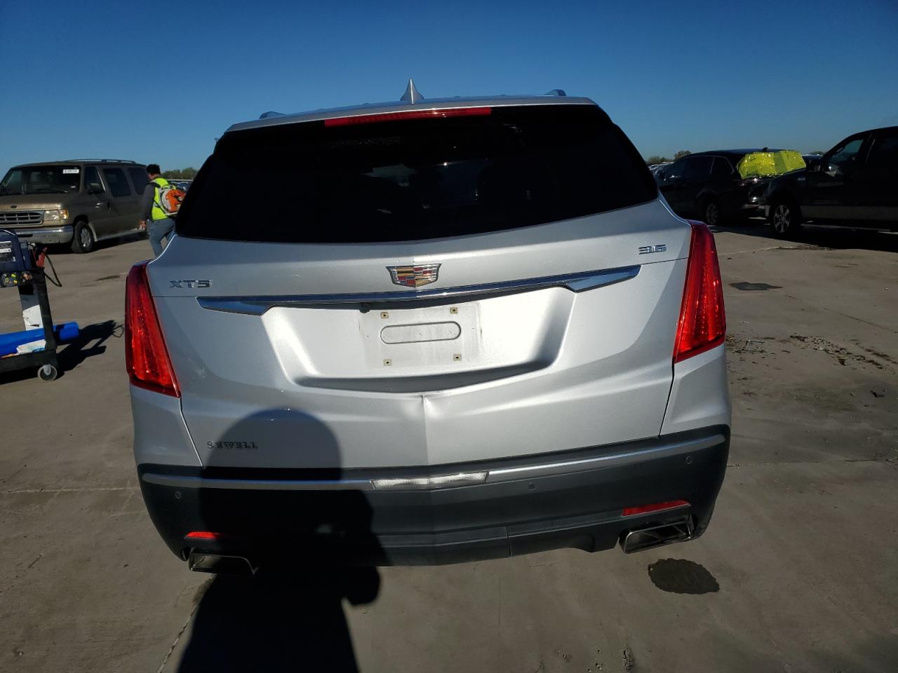 2017 Cadillac XT5 - Image 6