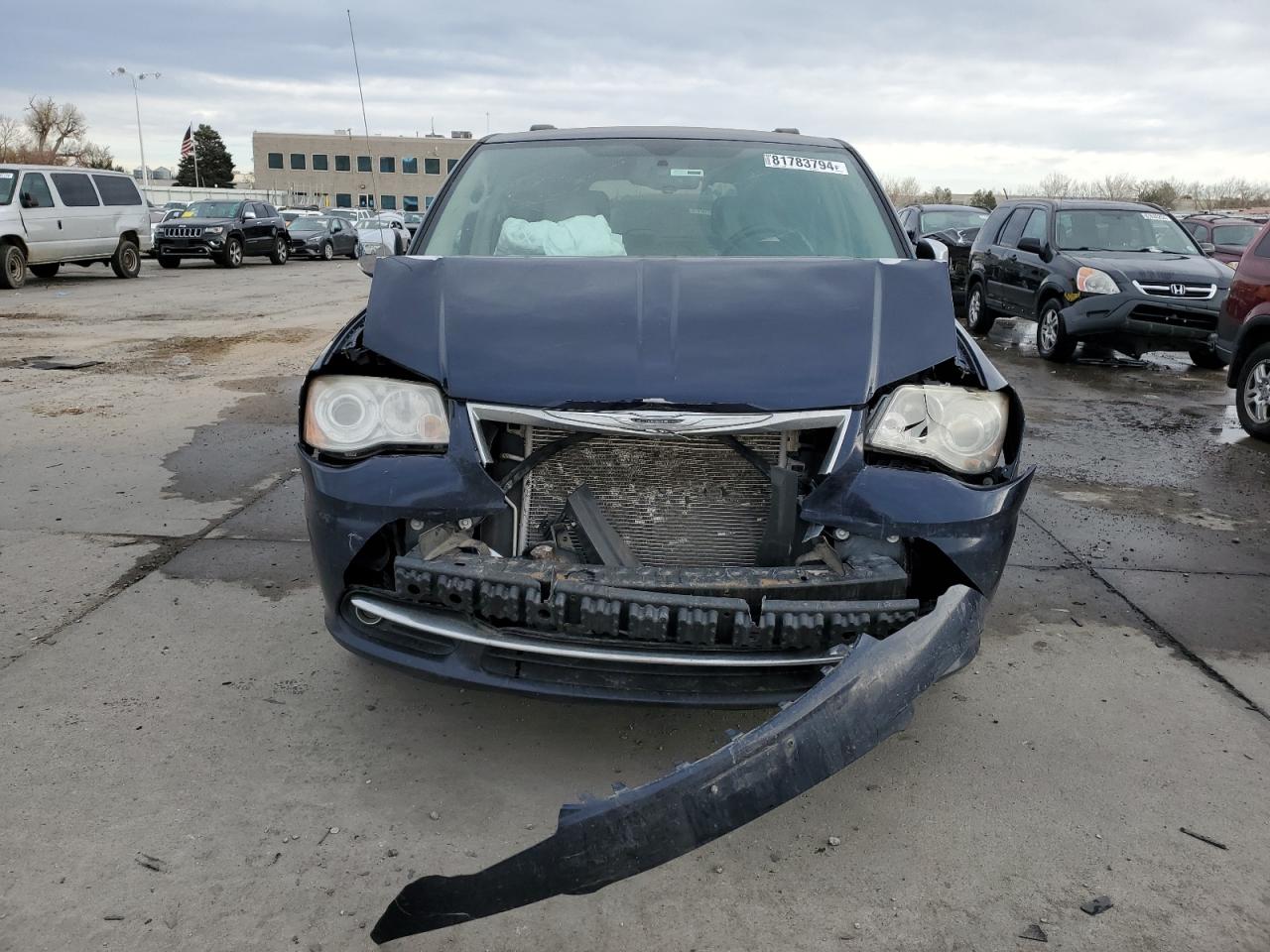 2013 Chrysler Town & Country - Image 5
