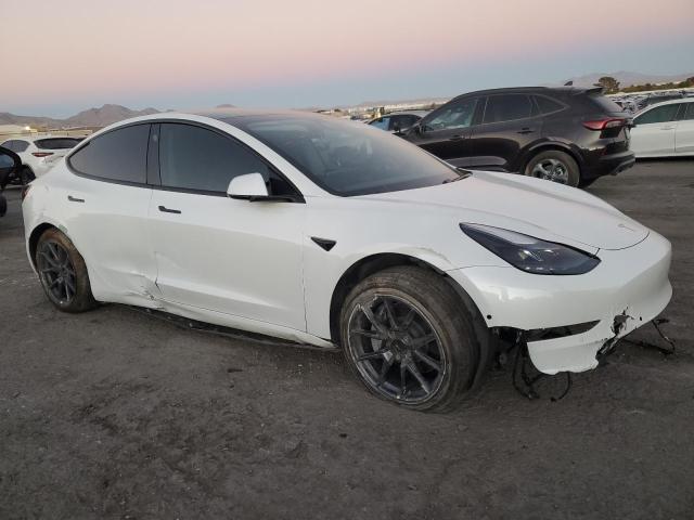  TESLA MODEL 3 2021 Білий