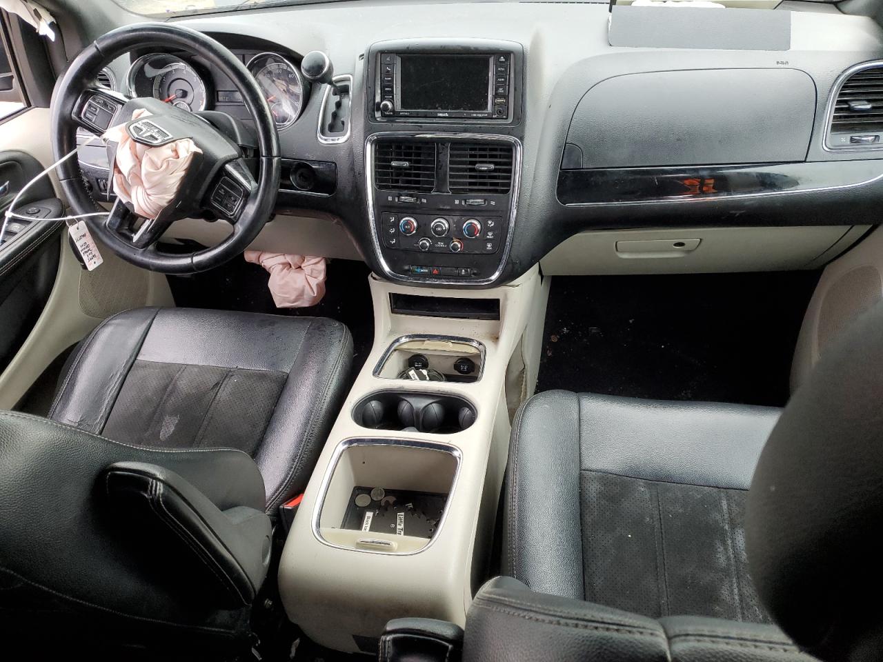 2018 Dodge Caravan - Image 8