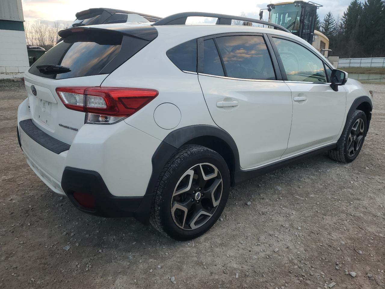 VIN JF2GTAJC2JH292159 2018 SUBARU CROSSTREK no.3