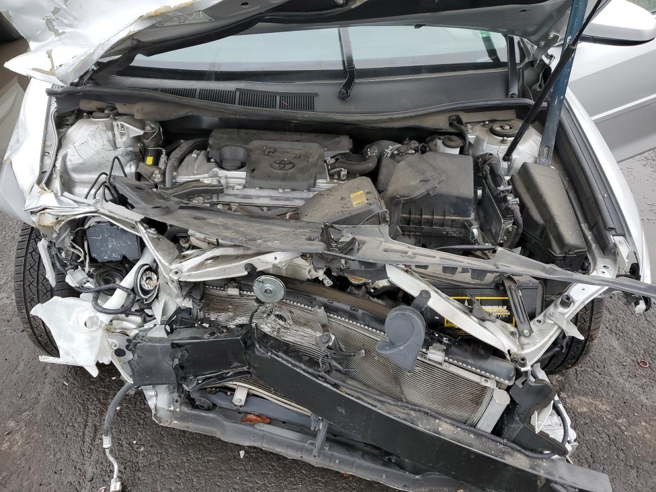 2012 Toyota Camry - Image 11
