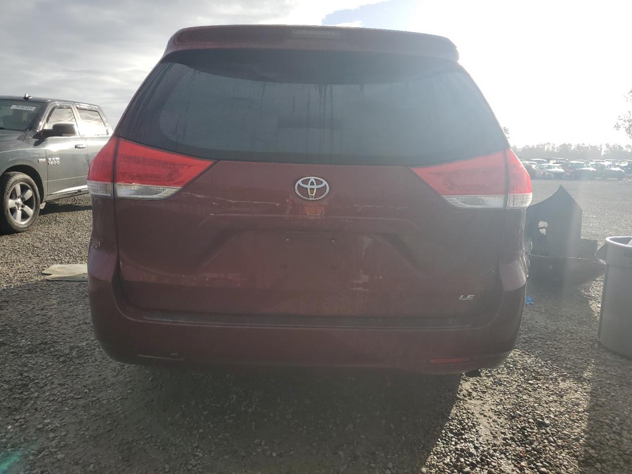 2013 Toyota Sienna Le VIN: 5TDKK3DC1DS351852 Lot: 79204944