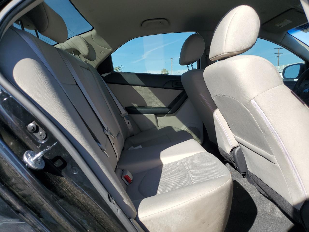 2012 Kia Forte - Image 10