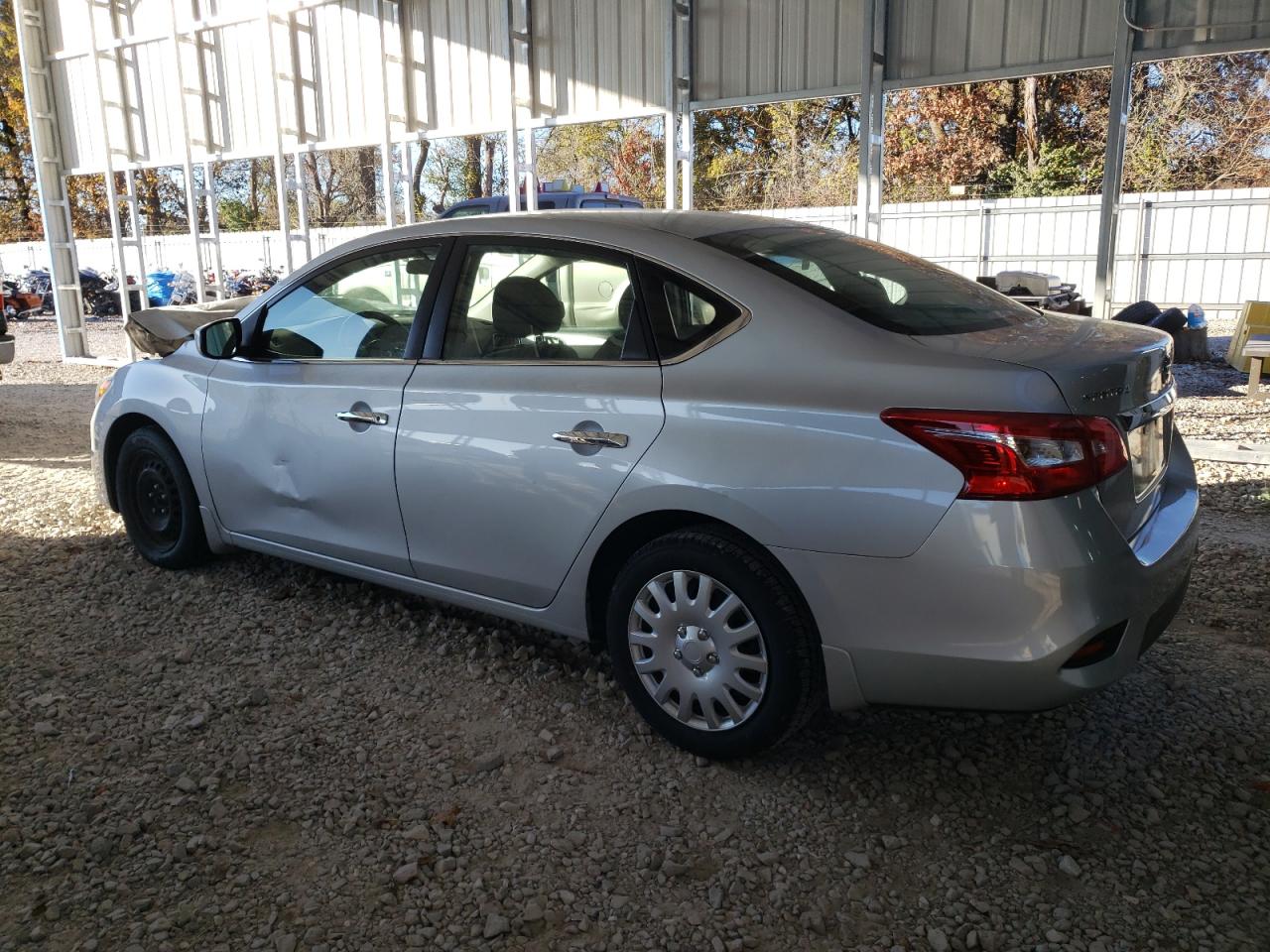 2018 Nissan Sentra - Image 2