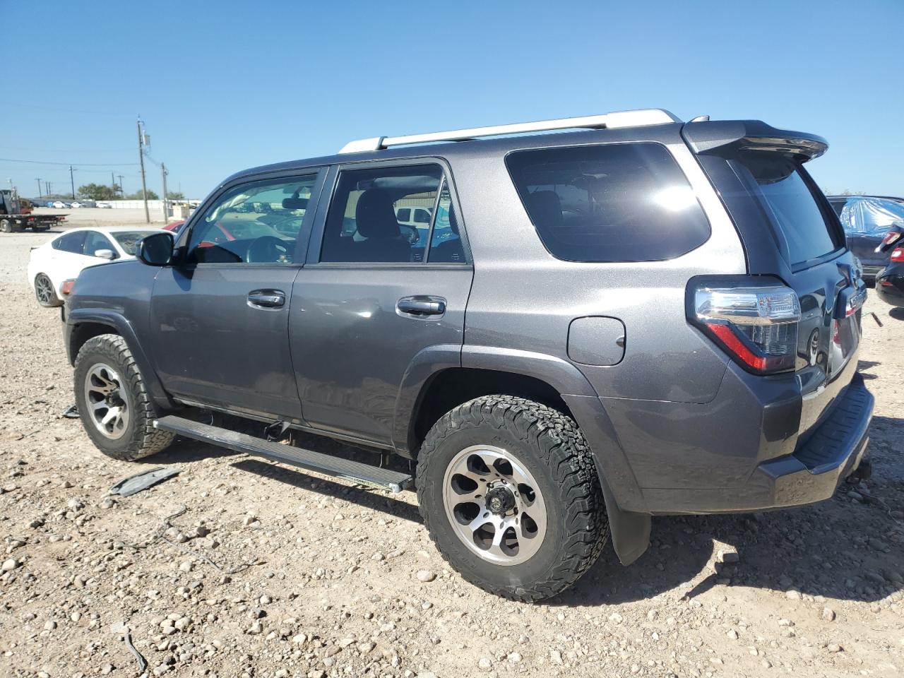 VIN JTEBU5JR6H5453489 2017 TOYOTA 4RUNNER no.2