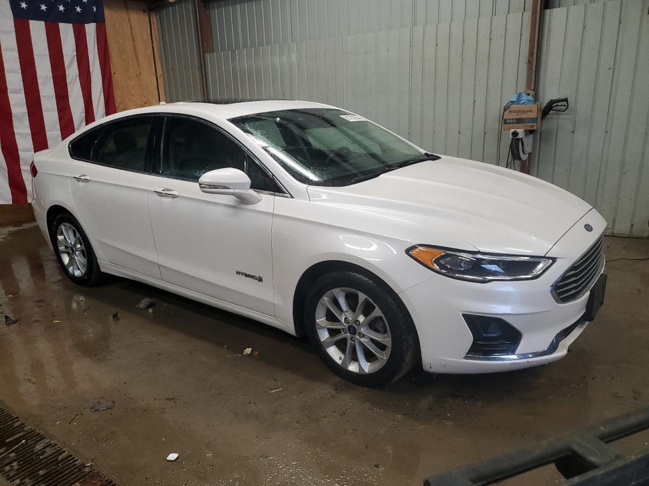2019 Ford Fusion - Image 4