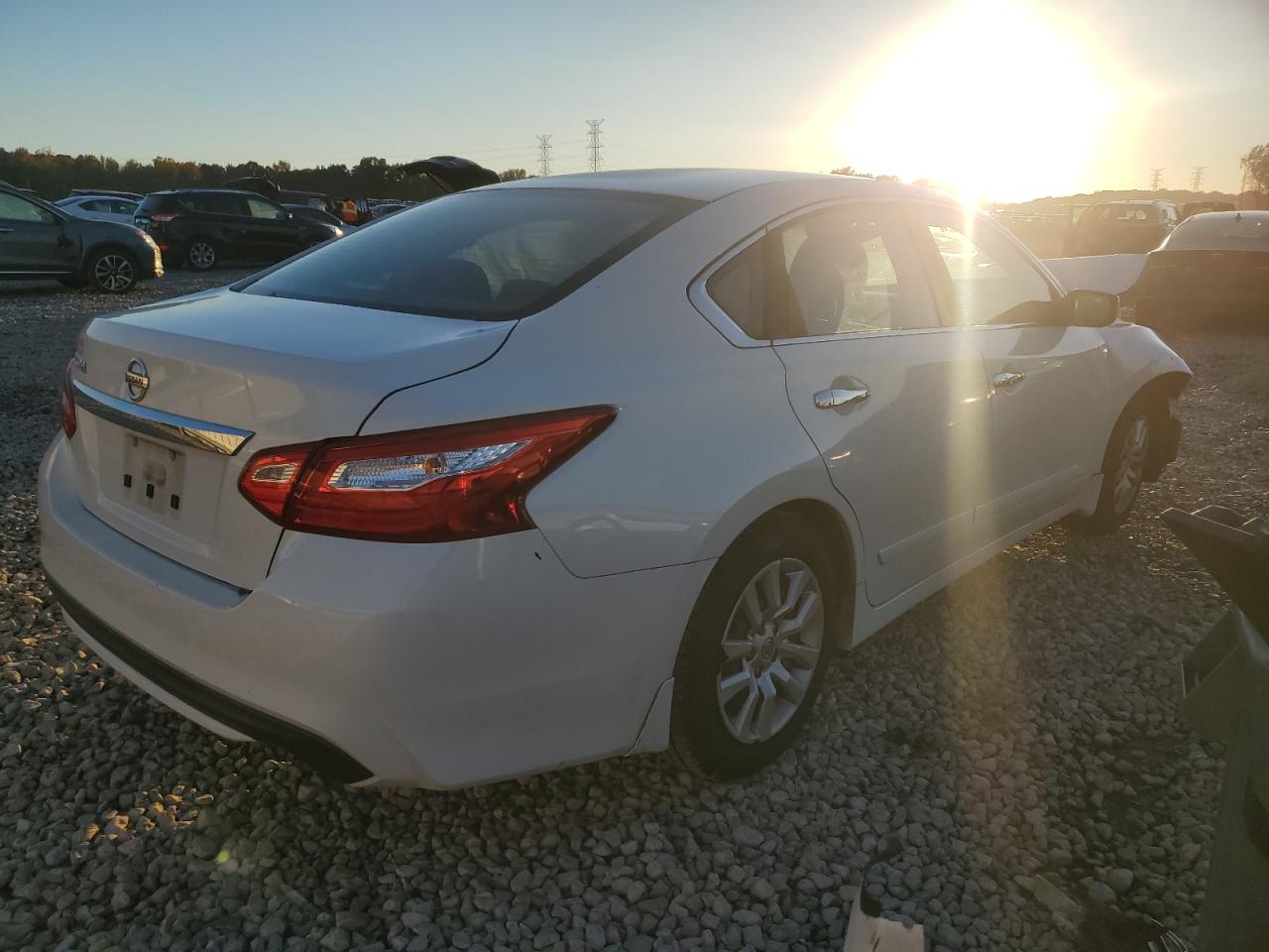 2016 Nissan Altima - Image 3