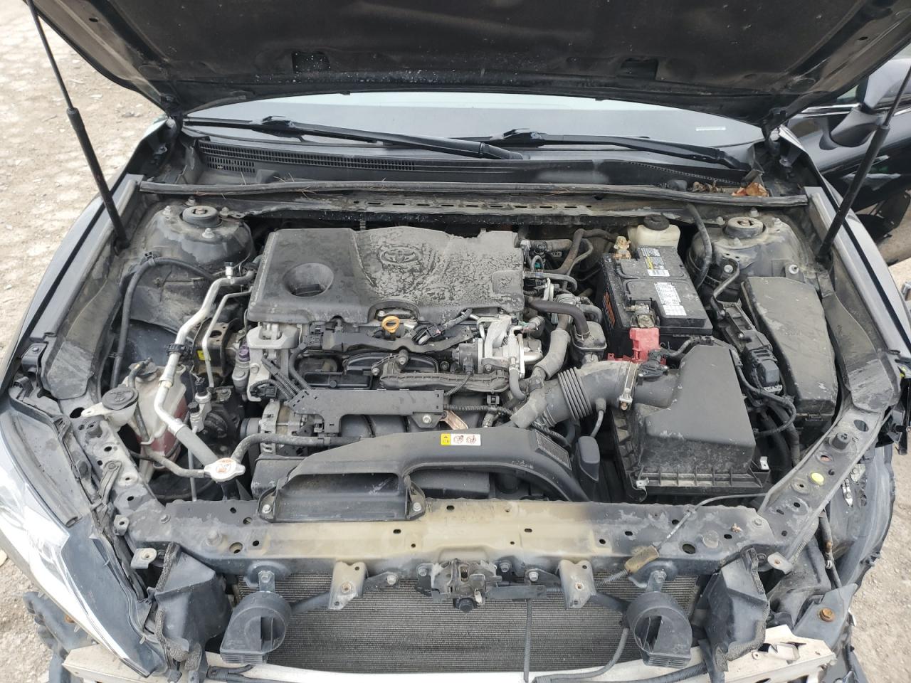 2018 Toyota Camry - Image 11