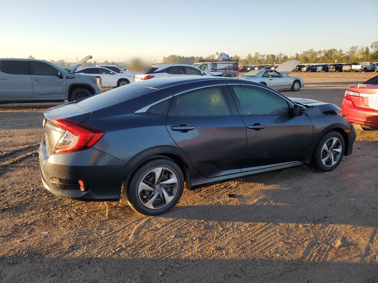 VIN 19XFC2F67KE040725 2019 HONDA CIVIC no.3