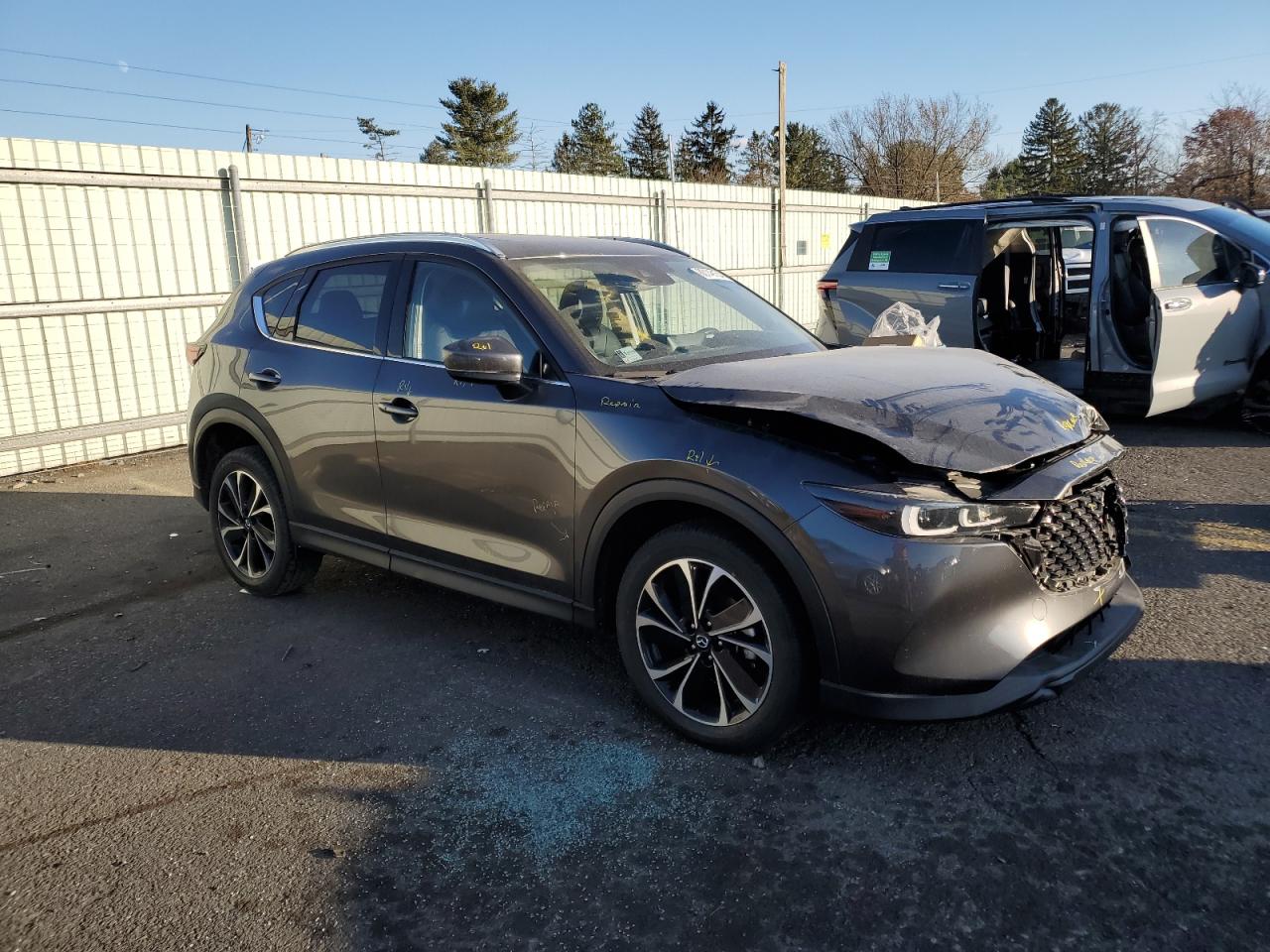 2022 Mazda Cx-5 Premium VIN: JM3KFBDM1N1527425 Lot: 80149154