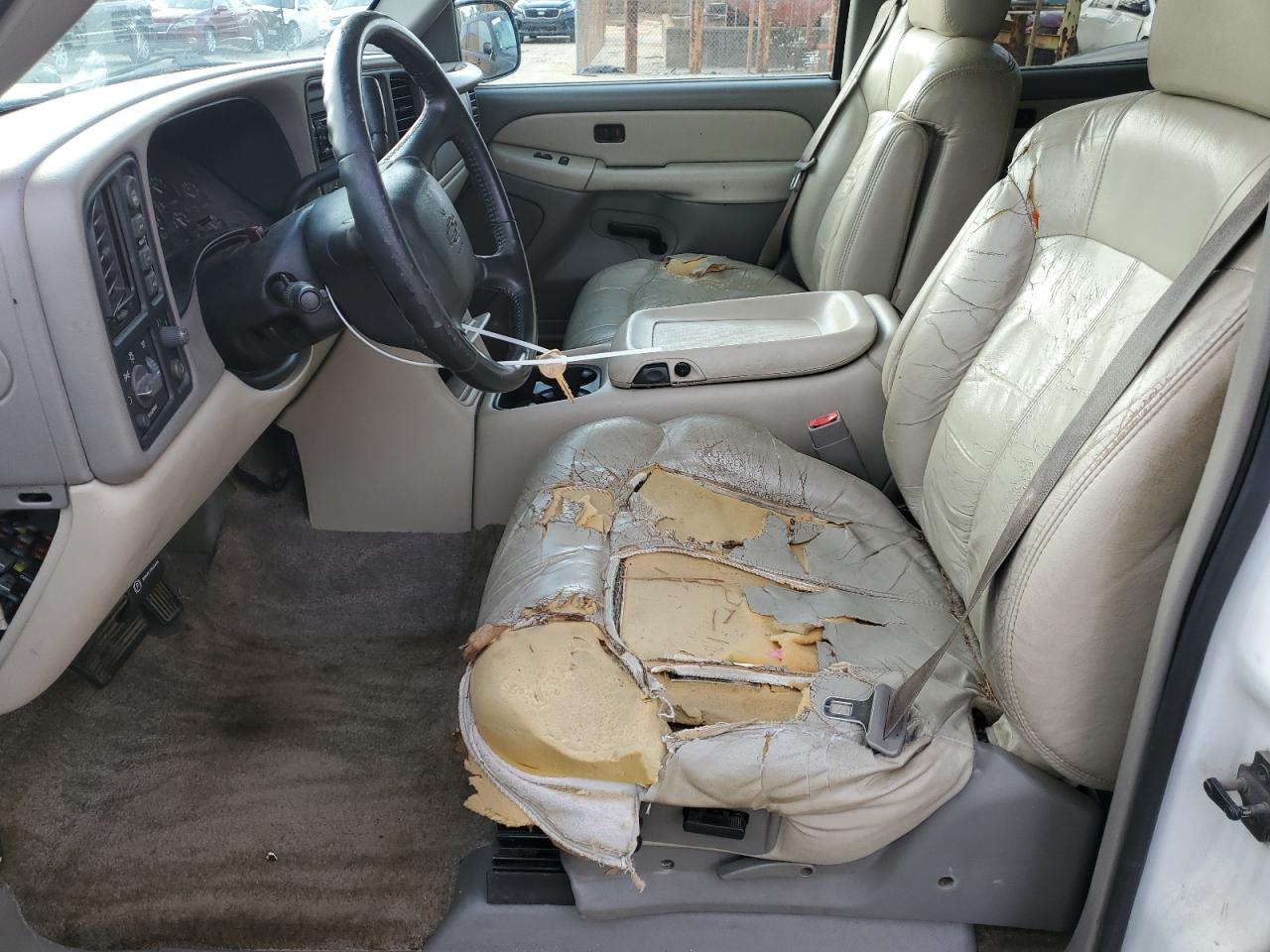 2002 Chevrolet Tahoe K1500 VIN: 1GNEK13ZX2J276576 Lot: 81530464