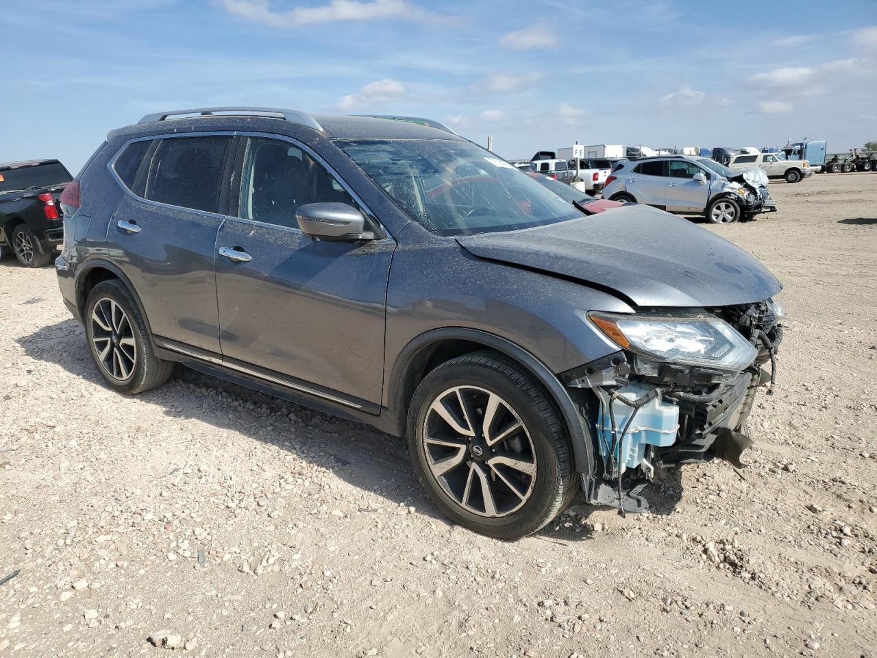 2018 Nissan Rogue - Image 4