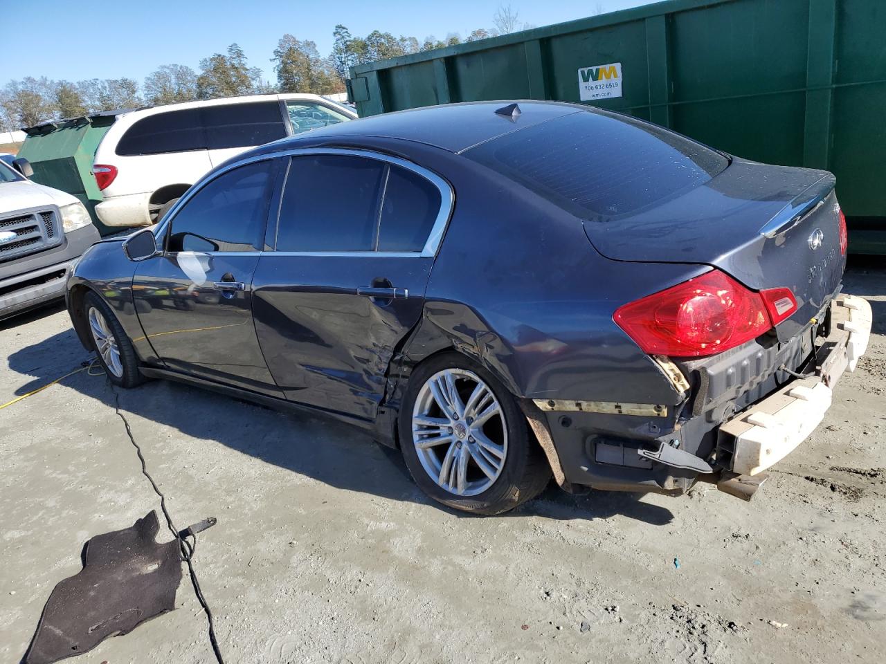 2011 Infiniti G - Image 2