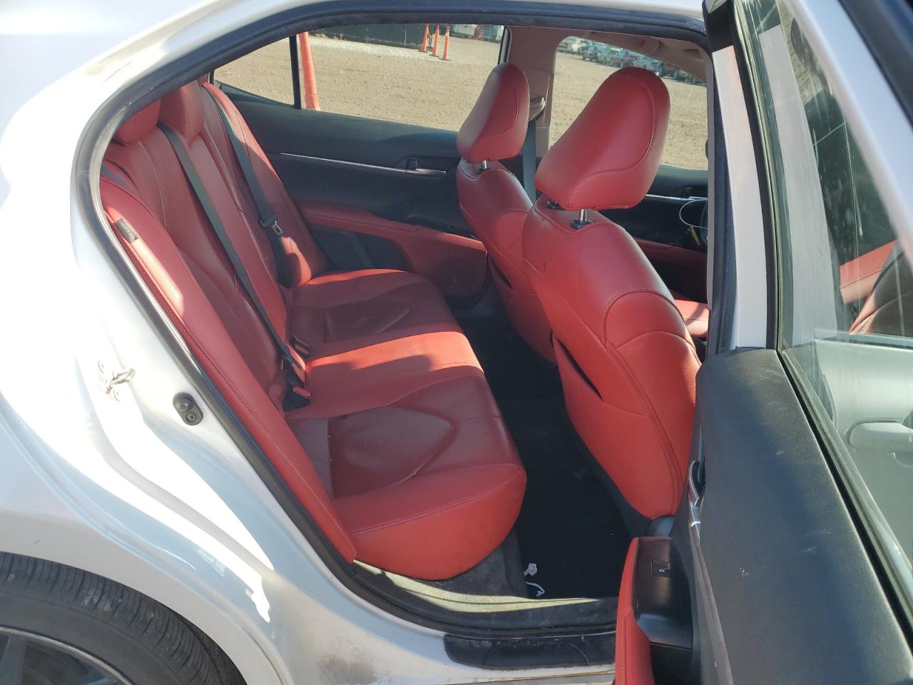 2019 Toyota Camry - Image 11