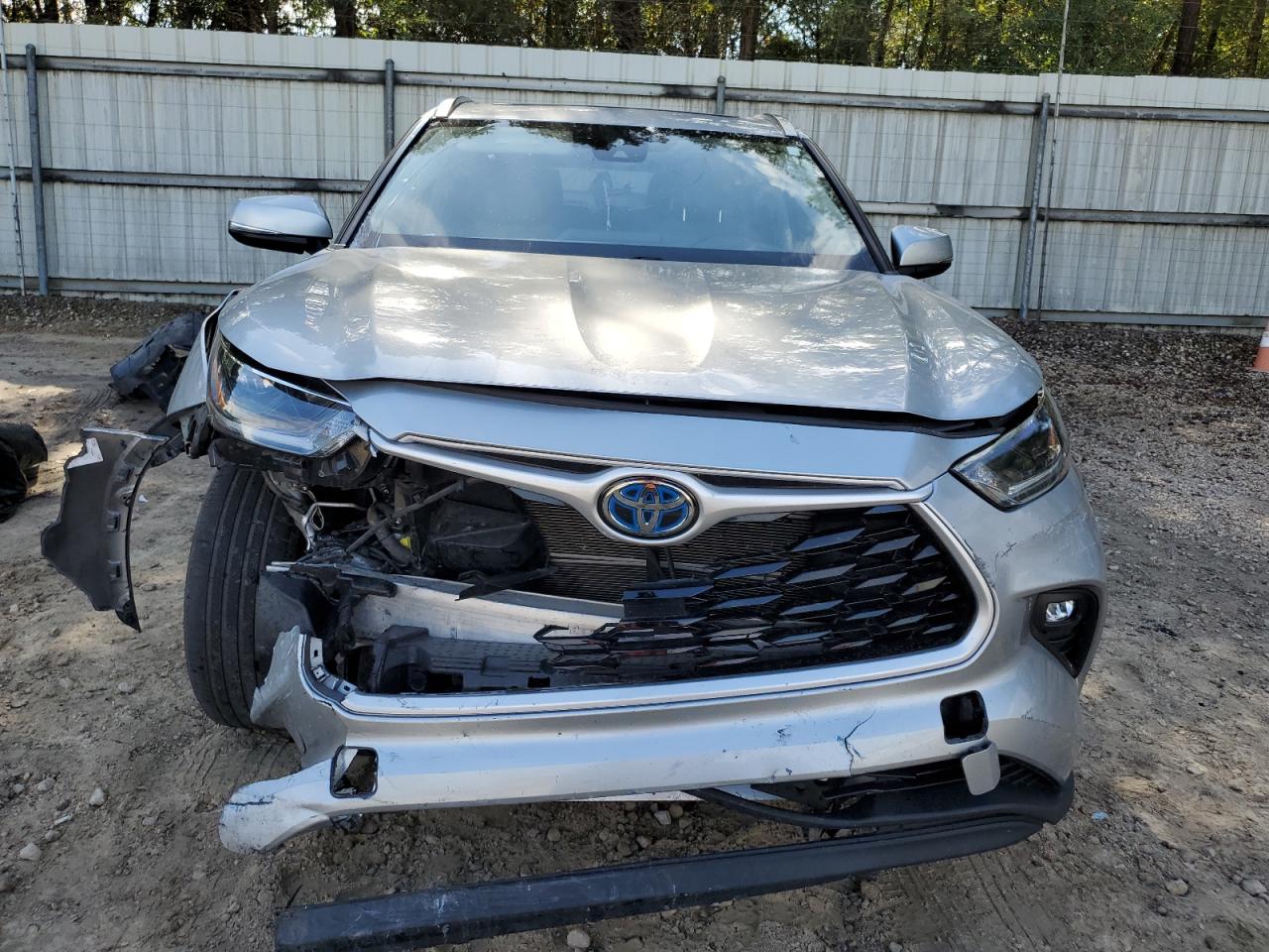 2021 Toyota Highlander - Image 5