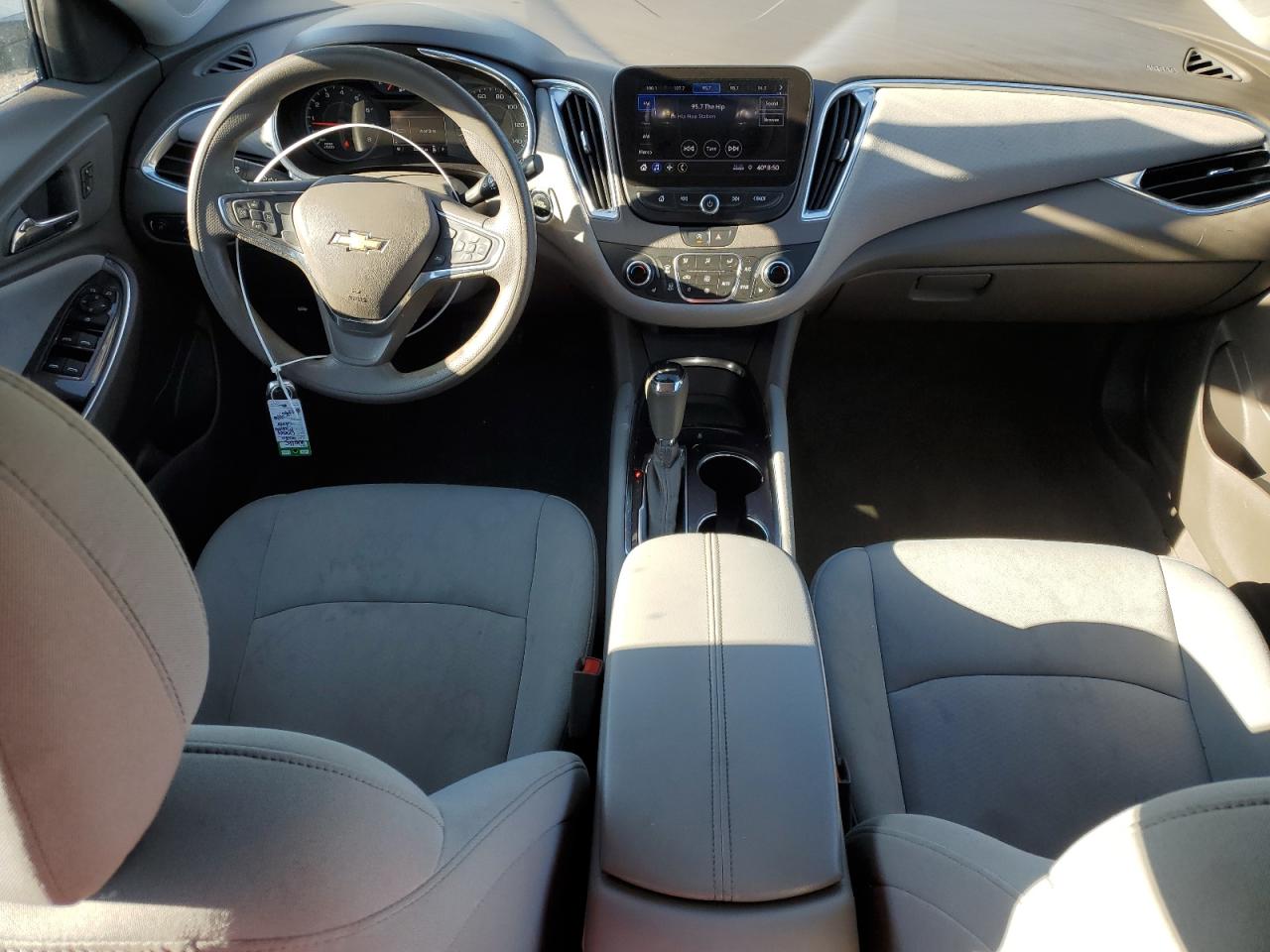 2020 Chevrolet Malibu - Image 8