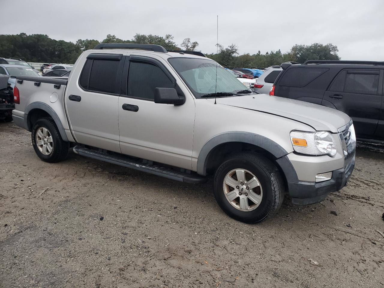 2008 Ford Explorer - Image 4