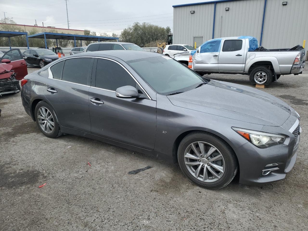2015 Infiniti Q50 - Image 4