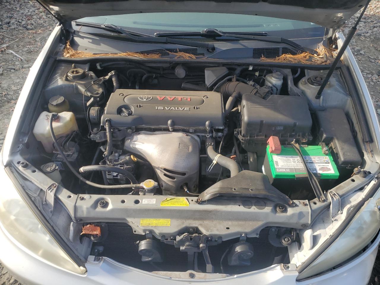 2004 Toyota Camry - Image 11