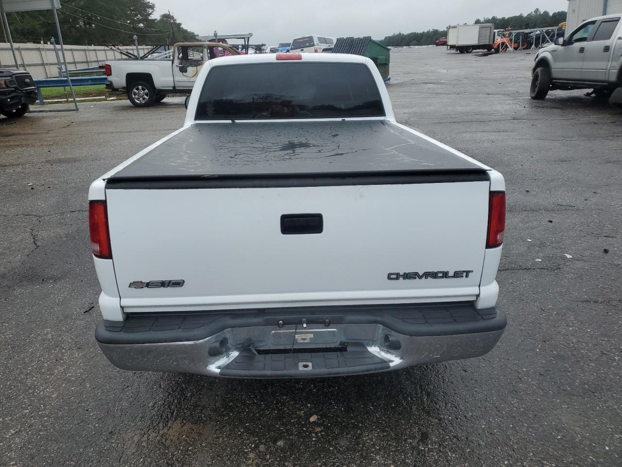 1998 Chevrolet S-10 Pickup - Image 6