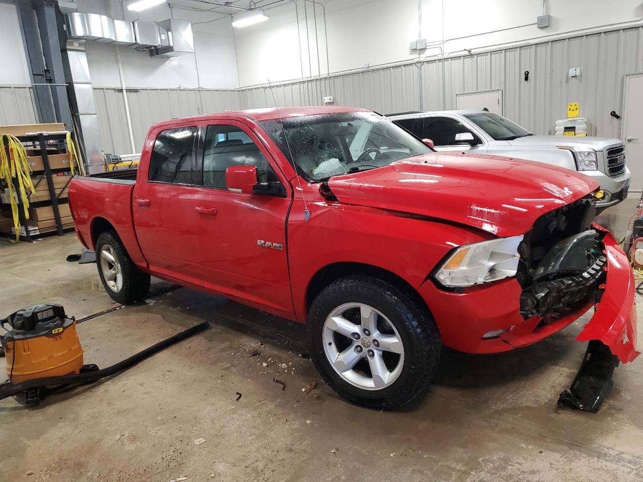 2010 Dodge RAM - Image 4
