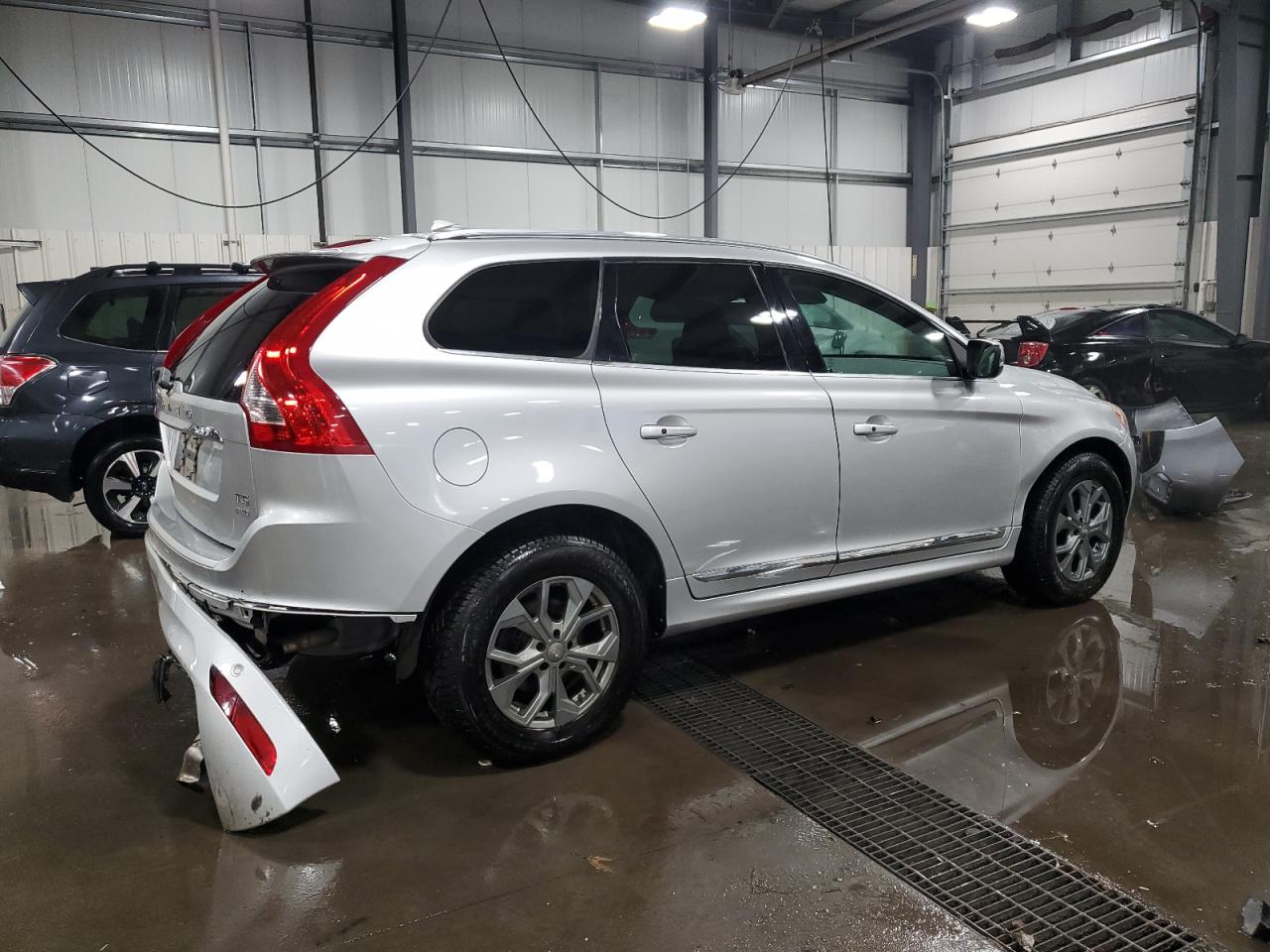 2017 Volvo Xc60 T5 Inscription VIN: YV440MRU4H2132769 Lot: 79290034