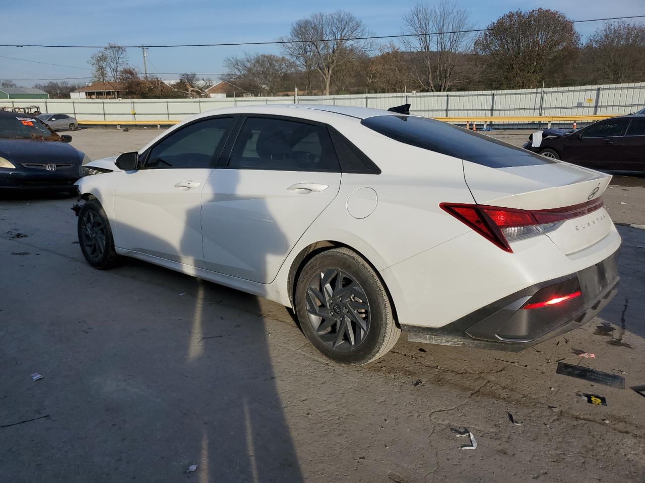 2024 Hyundai Elantra - Image 2