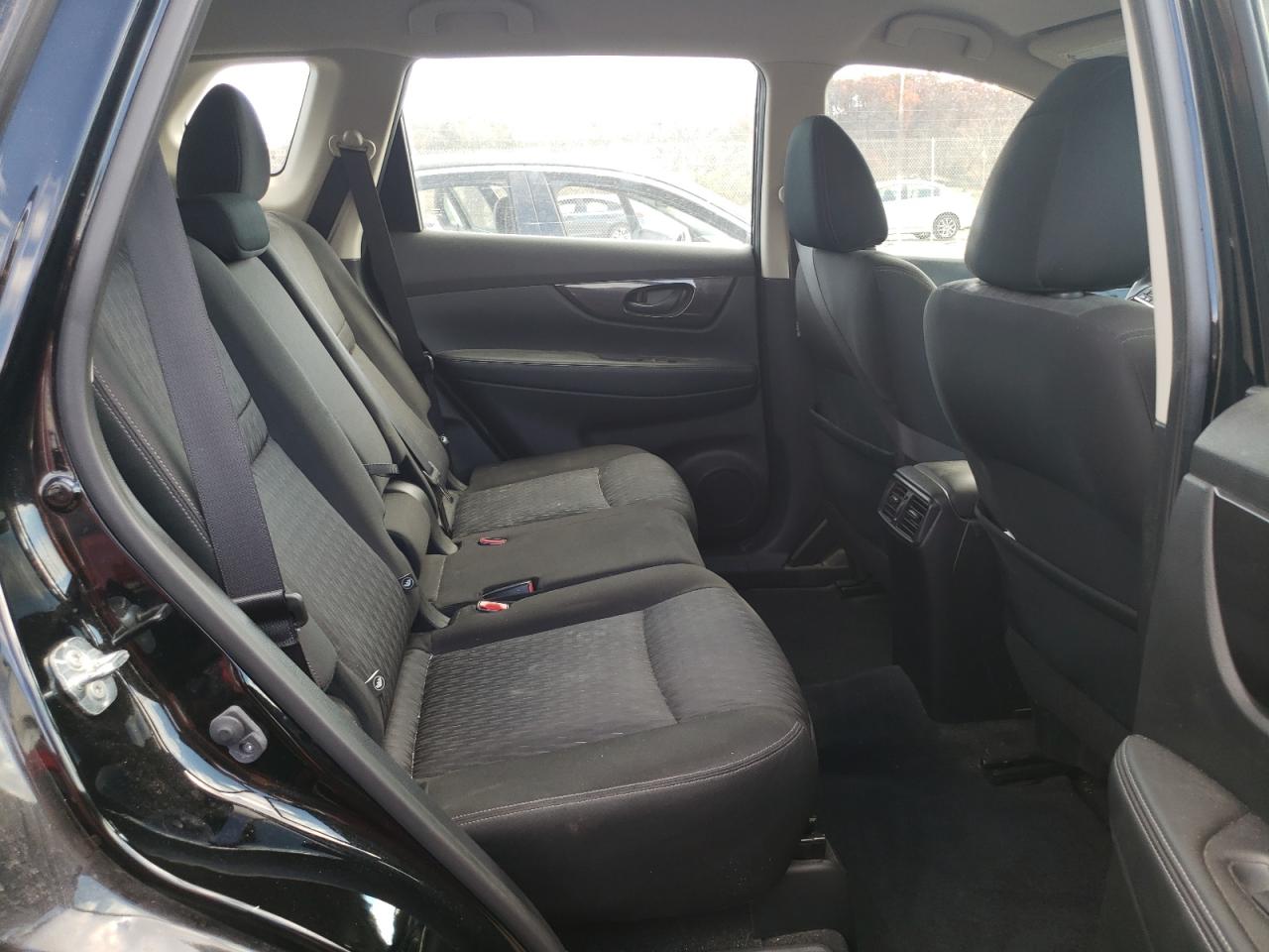 2020 Nissan Rogue - Image 11