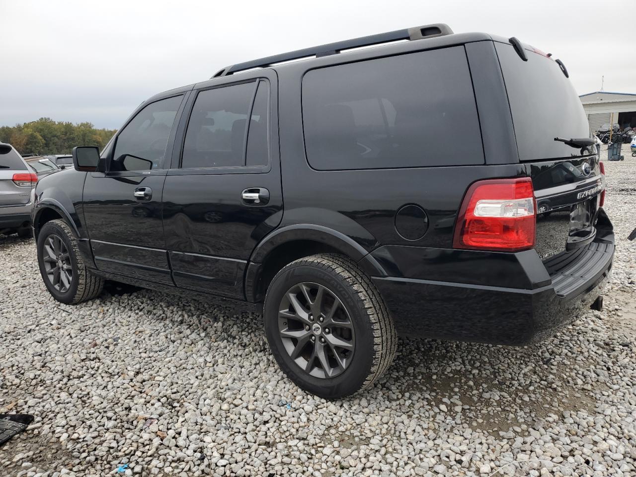 2017 Ford Expedition - Image 2
