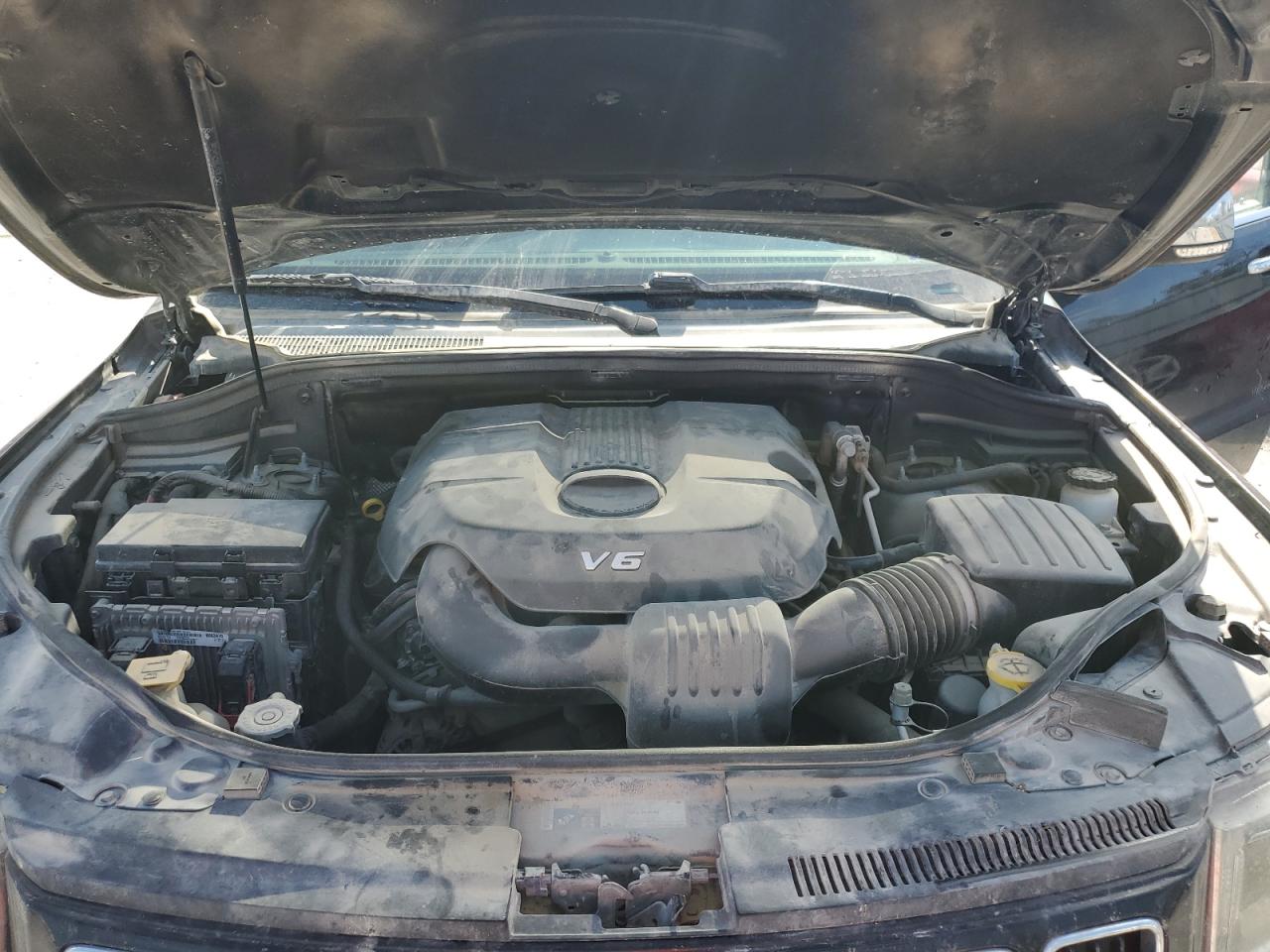 2015 Jeep Grand Cherokee - Image 12
