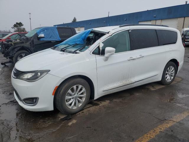 2017 Chrysler Pacifica Touring L for Sale in Woodhaven, MI - Top/Roof