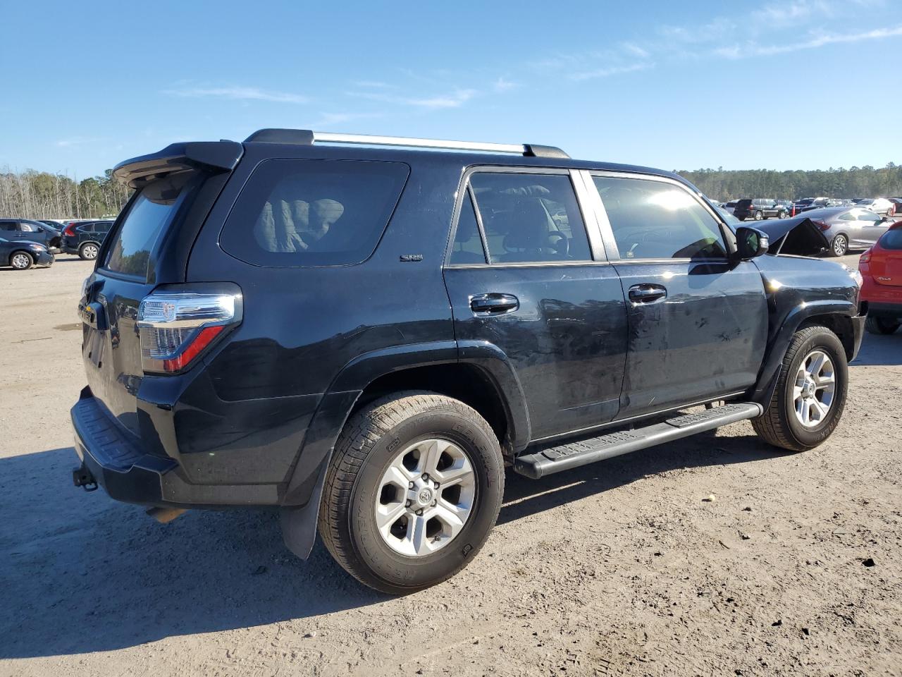 2019 Toyota 4Runner - Image 3