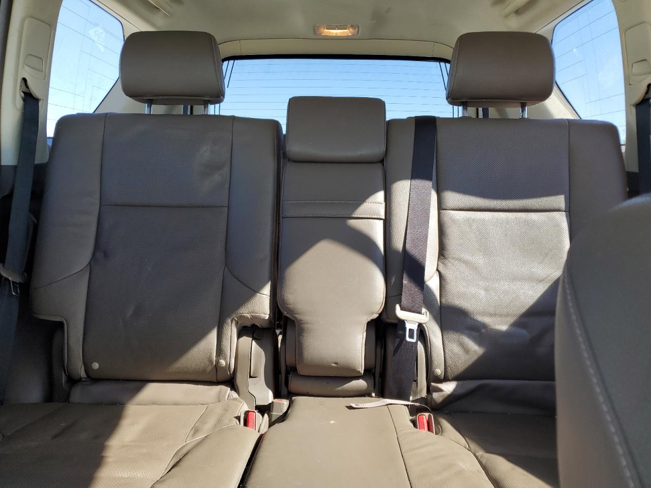 2014 Lexus GX - Image 10