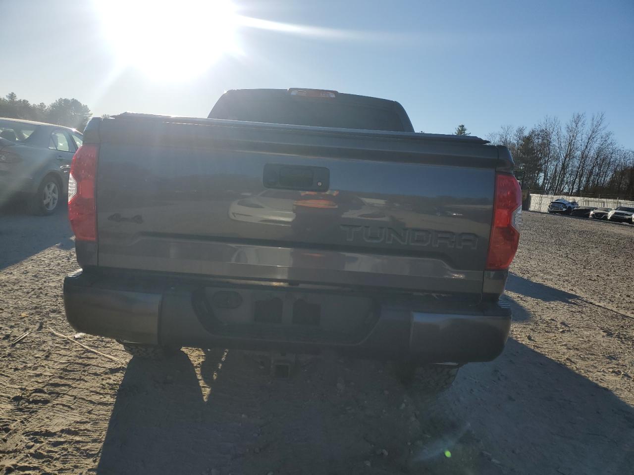 2016 Toyota Tundra - Image 6