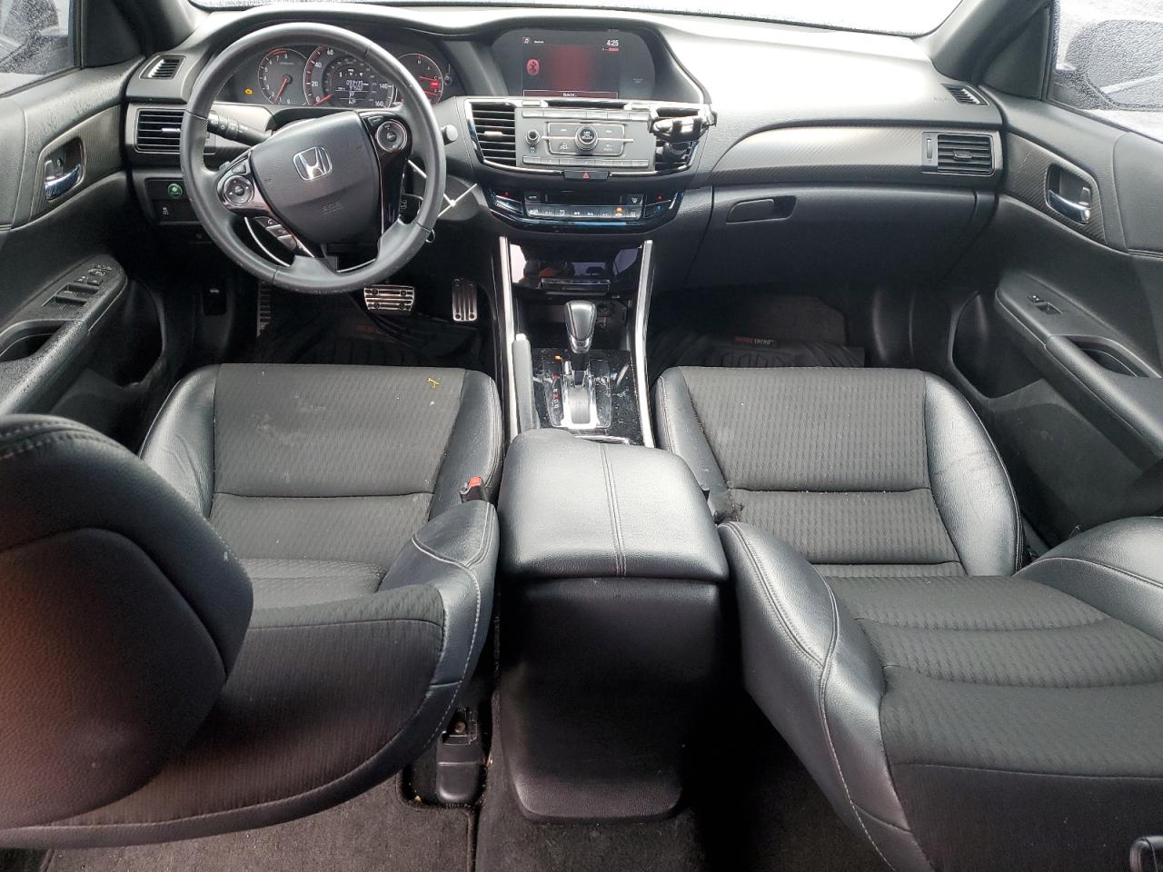 2017 Honda Accord - Image 8